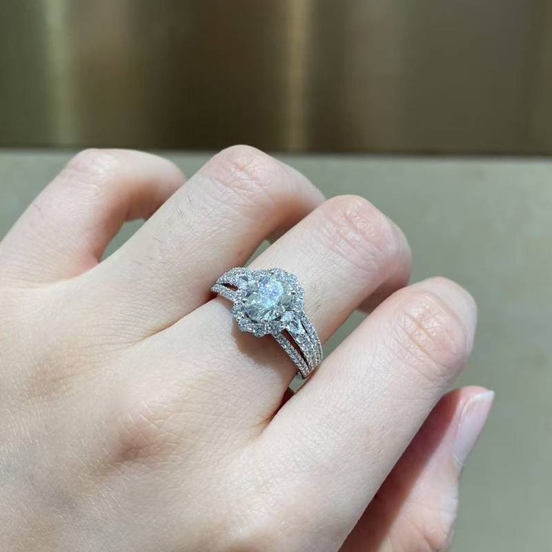 豪华满钻蛋形女戒S925银镀白金定制选款主石莫桑钻1.5ct/副石高碳钻